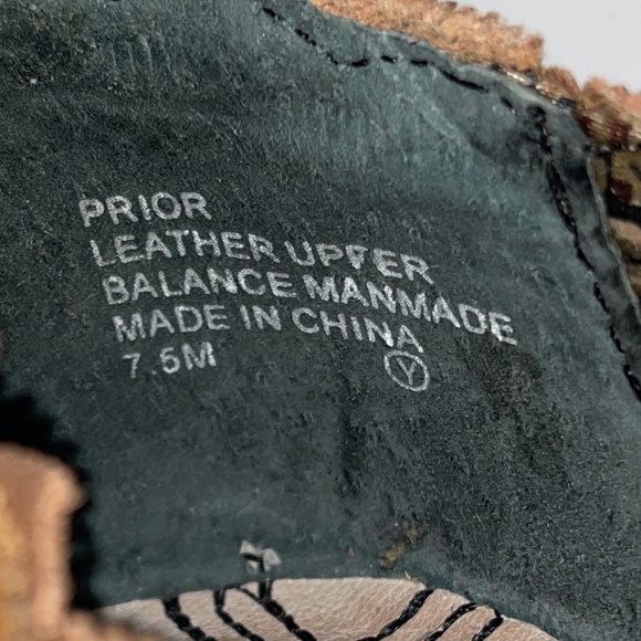 Bobbi Blu‎ Peep Toe Leather Mixed Pattern Buckle Heels Size 7.5 - Picture 9 of 9